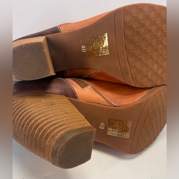 Spring step L’Artiste Lovech Two-Tone Leather Heeled Boots women’s size 9 - Picture 13 of 14